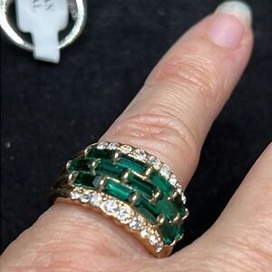 #6 Pave’ Emerald cut and Round Diamond CZ Ring Band  various sizes Emerald/Gold